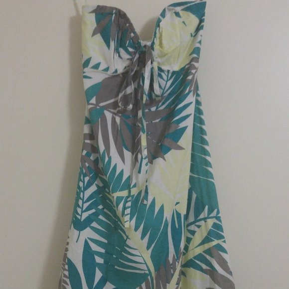 🏝 Moda International Leaf Print Maxi Dress 🏝 - Picture 1 of 3